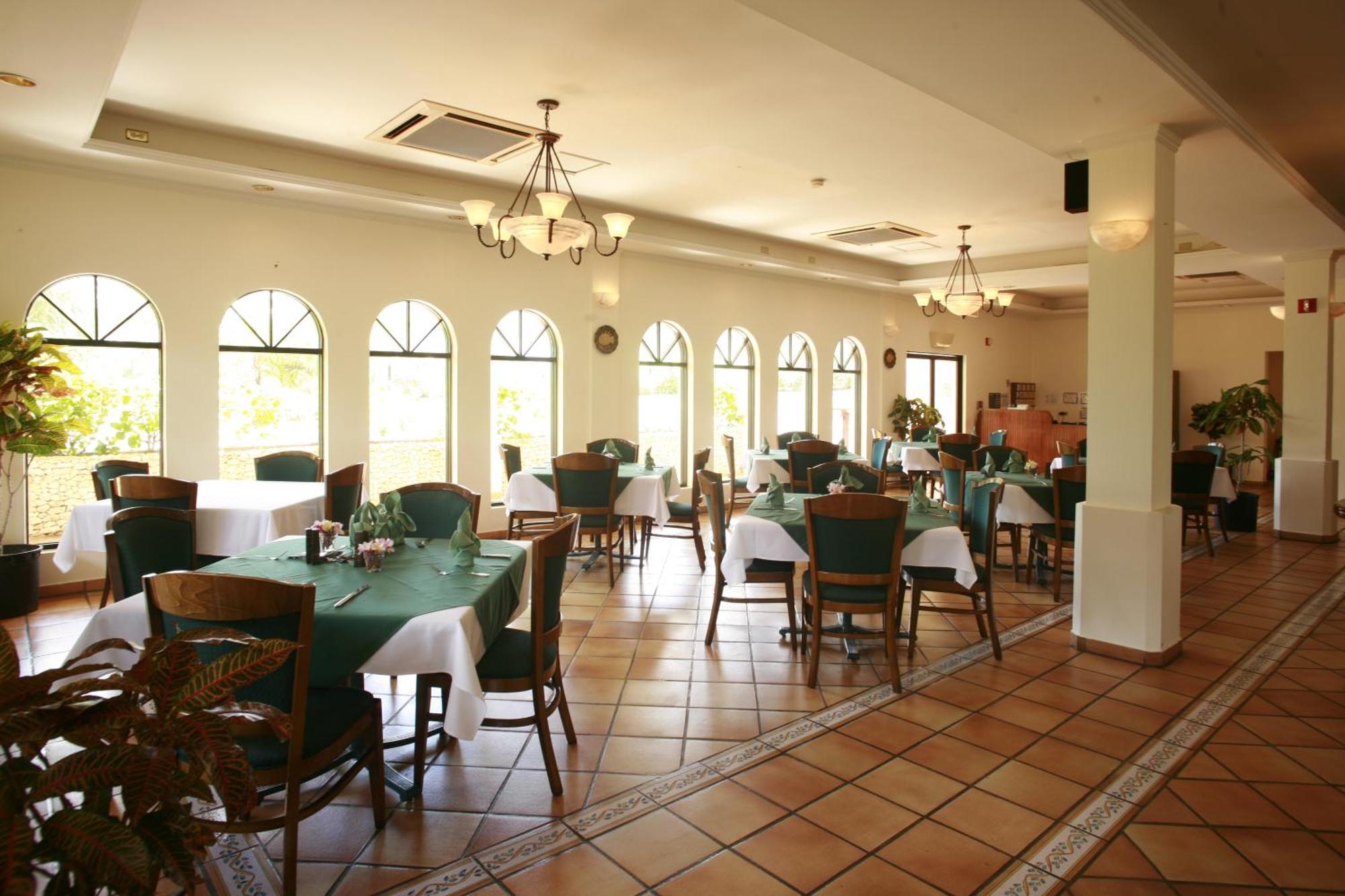 Rota Resort & Country Club Екстериор снимка