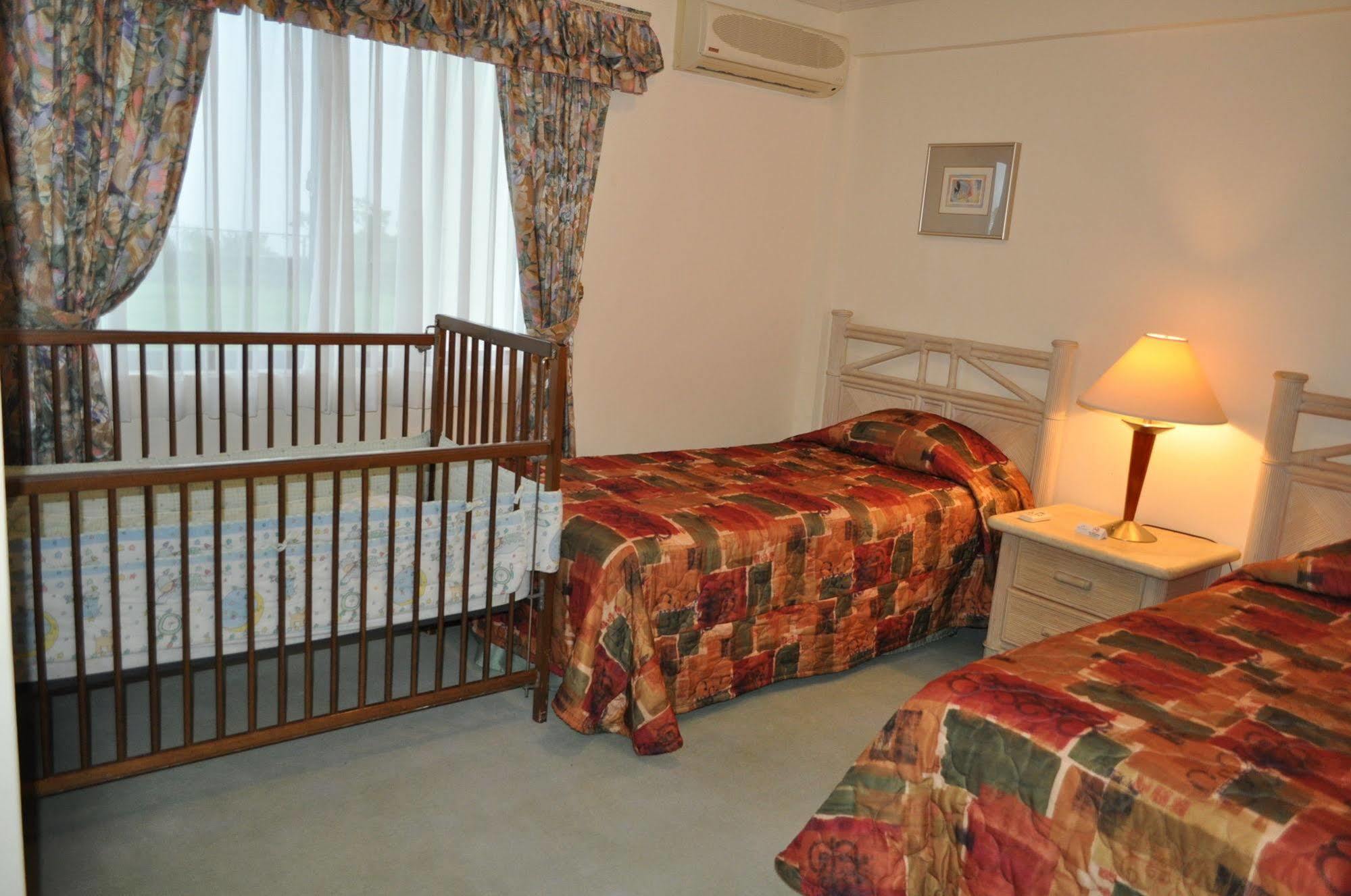 Rota Resort & Country Club Екстериор снимка